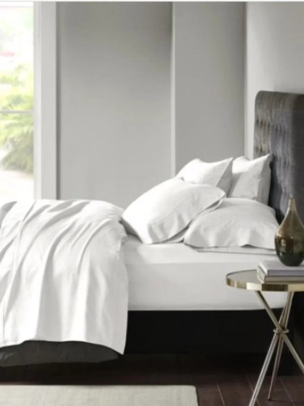 800 Thread Count 7-Piece White Cotton Blend Split King Sateen Sheet Set